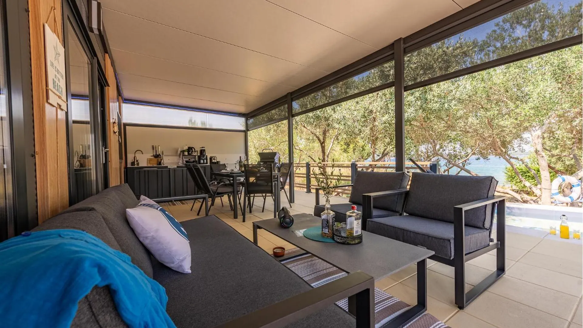Nice Home In Tkon With Private Swimming Pool, Can Be Inside Or Outside